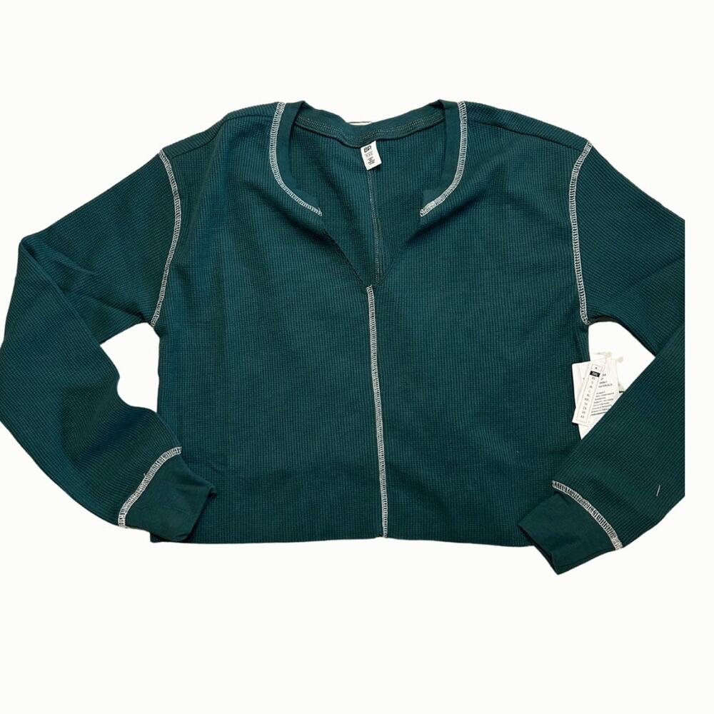 BP XXS Oversized Waffle Knit V neck Layering Casual Tee in Green Moss
